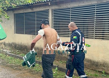 Homem é ferido a golpes de faca dentro de casa após invasão de criminosos na Cidade Nova