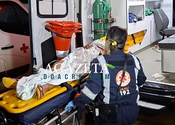 Briga em frente a mercado no interior do Acre deixa duas pessoas feridas e termina com prisão do agressor