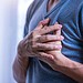 Cardiologista lista sintomas graves de infarto além da dor no peito 8 manusapon Kasosod / Getty Images