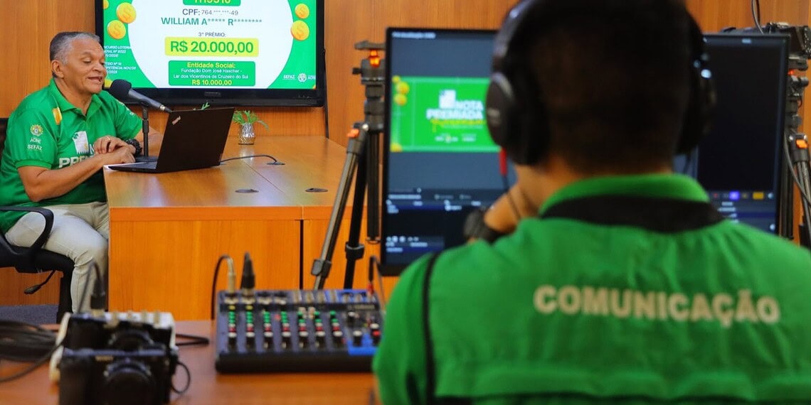 Governo divulga ganhadores de novembro do Nota Premiada Acreana com prêmios de até R$ 20 mil; veja nomes 1 Sorteio contemplou 15 novos ganhadores de todas as regionais do Acre. Foto: Aleff Matos/Sefaz