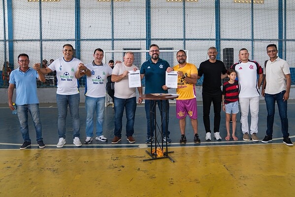 Alan Rick anuncia 240 vagas gratuitas na escolinha de futebol de ex-jogador do Flamengo no Acre; veja como se inscrever