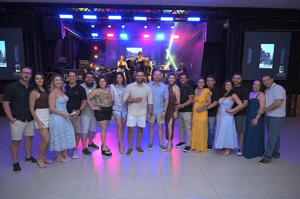O arquiteto Leandro Rocha celebrou o encerramento do ciclo de 2025 com uma festa para clientes, parceiros, amigos e familiares