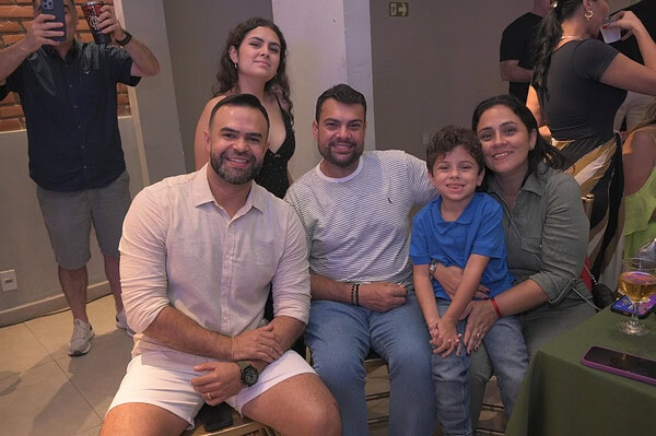 O arquiteto Leandro Rocha celebrou o encerramento do ciclo de 2025 com uma festa para clientes, parceiros, amigos e familiares