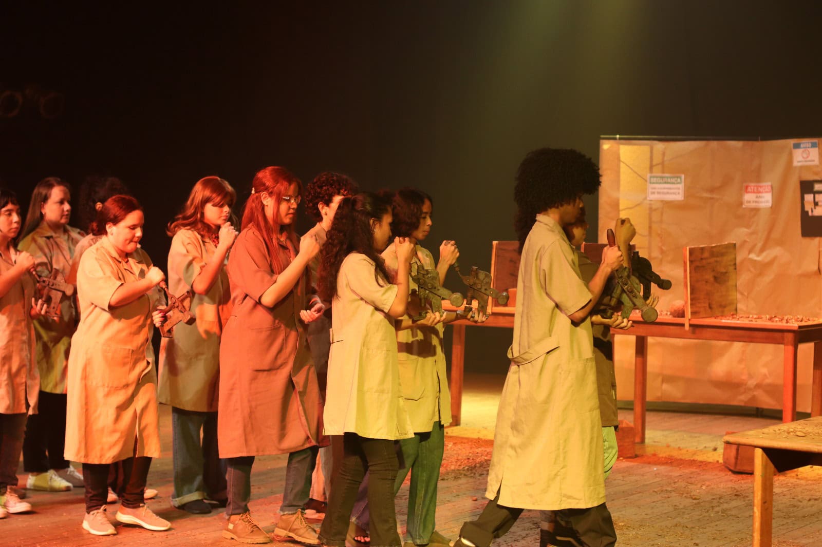 Alunos da Usina de Artes transformam imersão no Rio Acre em espetáculo teatral gratuito 2 Alunos da Usina de Artes transformam imersão no Rio Acre em espetáculo teatral gratuito