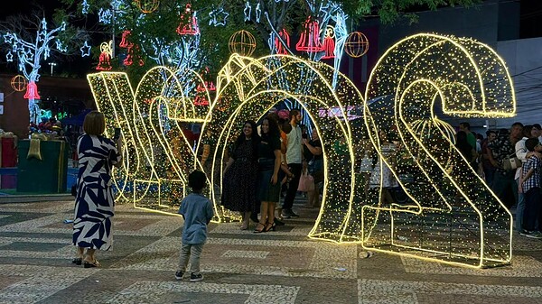 Cantata de Natal marca o acender das luzes no Palácio Rio Branco; veja fotos 7 Cantata de Natal marca o acender das luzes no Palácio Rio Branco; veja fotos