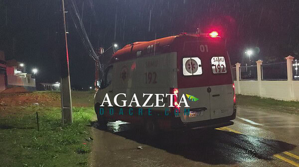 Motociclista de 48 anos fica ferido após colisão em cruzamento no Tancredo Neves, em Rio Branco