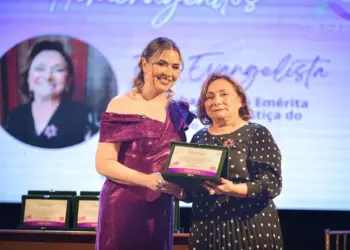 Uma noite de emoção marcou a cerimônia dos prêmios Laço Branco e Laço Lilás pelo Fim da Violência de Gênero 7 Uma noite de emoção marcou a cerimônia dos prêmios Laço Branco e Laço Lilás pelo Fim da Violência de Gênero
