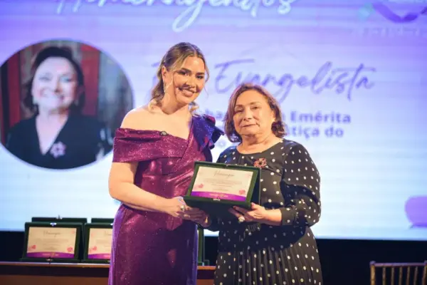 Uma noite de emoção marcou a cerimônia dos prêmios Laço Branco e Laço Lilás pelo Fim da Violência de Gênero