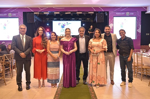 Uma noite de emoção marcou a cerimônia dos prêmios Laço Branco e Laço Lilás pelo Fim da Violência de Gênero