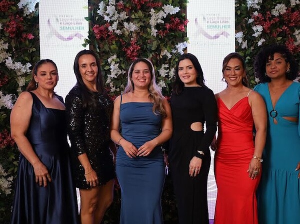 Uma noite de emoção marcou a cerimônia dos prêmios Laço Branco e Laço Lilás pelo Fim da Violência de Gênero