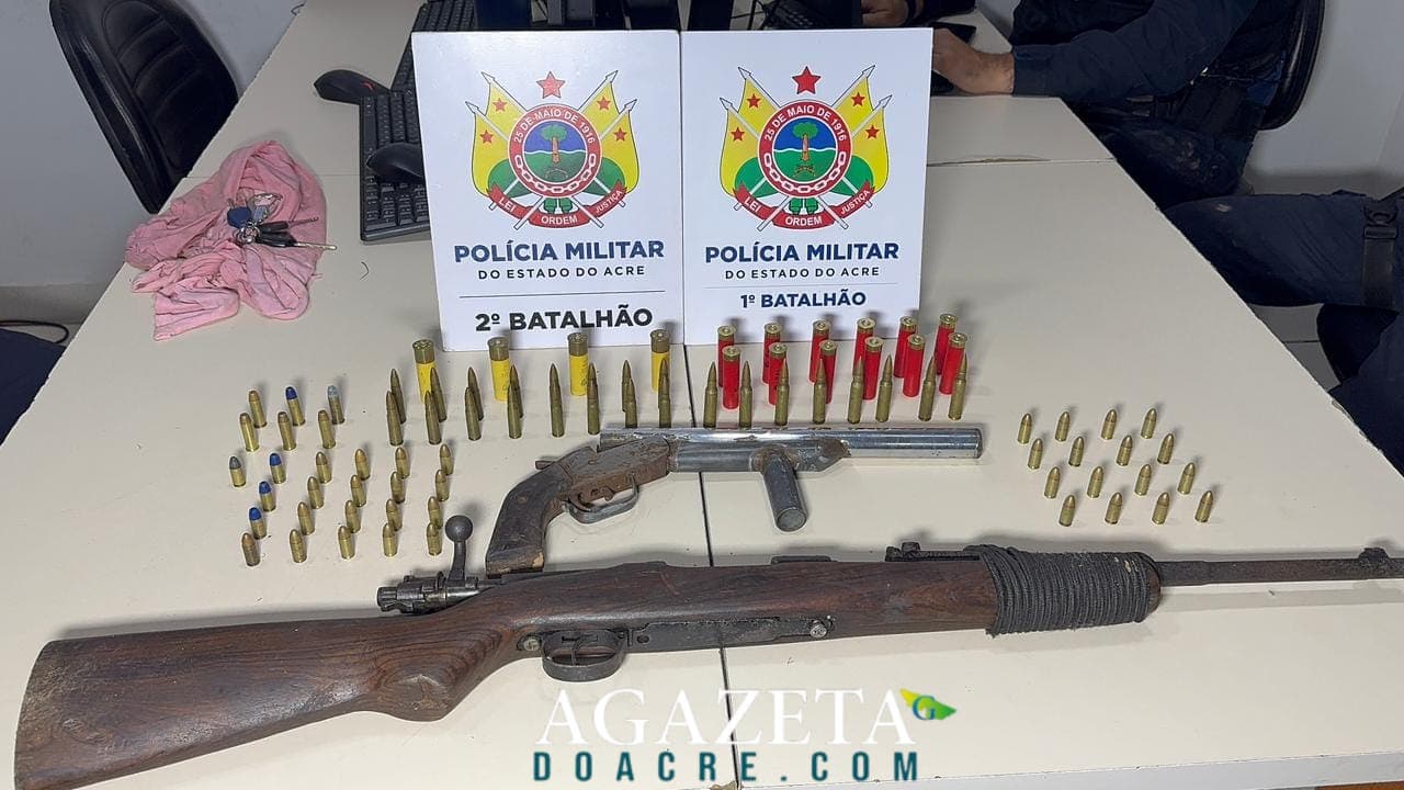 Jovem é preso com fuzil e mais de 80 munições em apartamento no Belo Jardim II, em Rio Branco 2 Jovem é preso com fuzil e mais de 80 munições em apartamento no Belo Jardim II, em Rio Branco