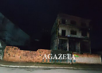 Incêndio é registrado novamente em prédio abandonado próximo ao Hospital da Criança em Rio Branco 2 Incêndio é registrado novamente em prédio abandonado próximo ao Hospital da Criança em Rio Branco