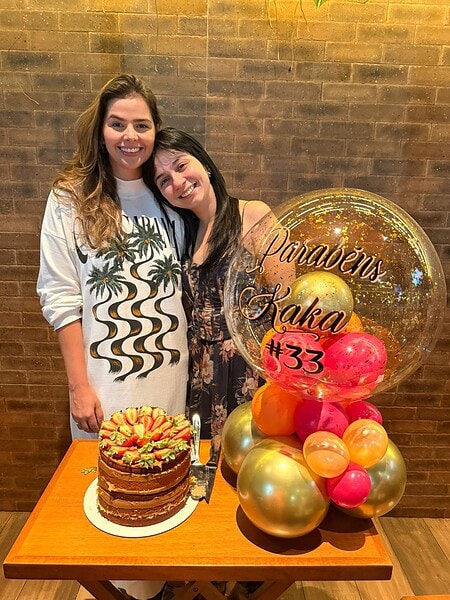 Designer talentosa e empresária, Karenna Lima celebrou mais um ano de vida na última sexta, 12