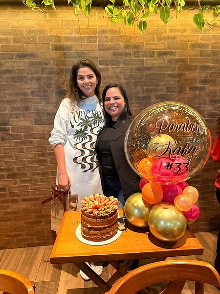 Designer talentosa e empresária, Karenna Lima celebrou mais um ano de vida na última sexta, 12