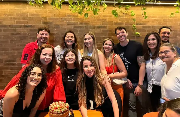 Designer talentosa e empresária, Karenna Lima celebrou mais um ano de vida na última sexta, 12