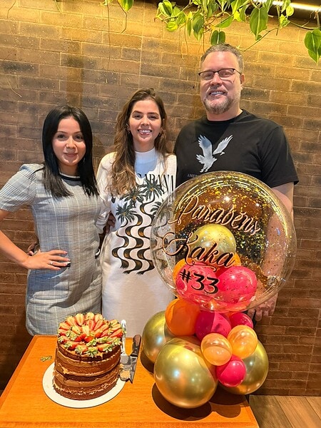 Designer talentosa e empresária, Karenna Lima celebrou mais um ano de vida na última sexta, 12