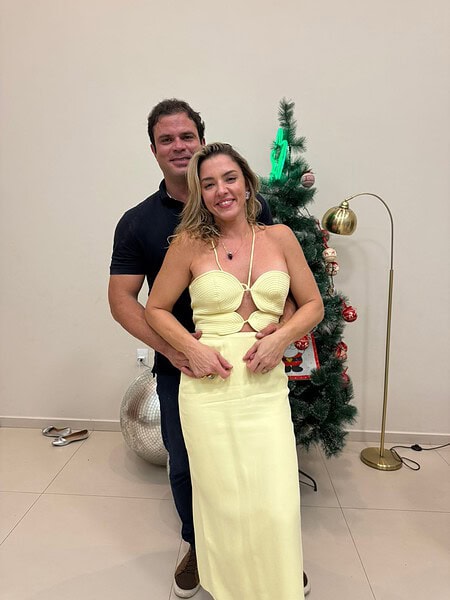 Mariana Tavares comemorou mais um ano de vida no último sábado,13, reunindo amigos próximos em um encontro intimista