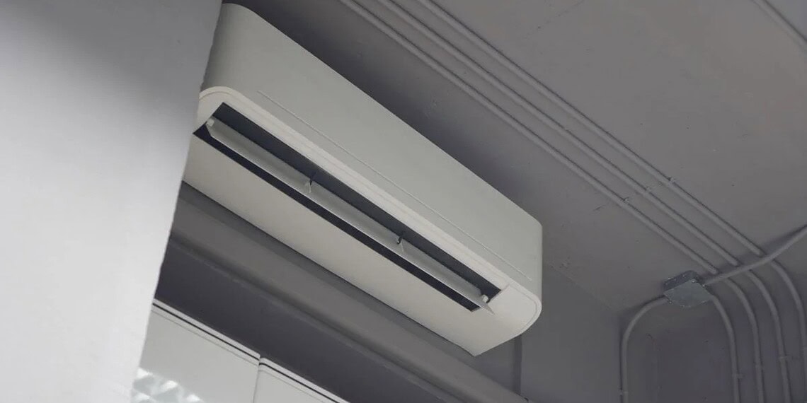 Posso sair de casa com o ar-condicionado ligado? Veja quando é seguro 1 Penpak Ngamsathain via Getty Images