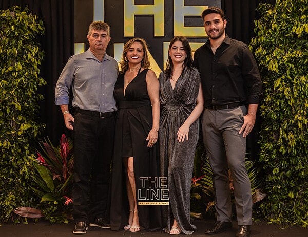 As arquitetas Paula Dossa e Rose Moretto assinaram a festa The Line, uma celebração em homenagem ao Dia do Arquiteto no Gran Reserva