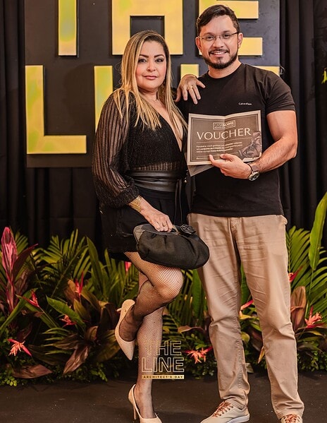 As arquitetas Paula Dossa e Rose Moretto assinaram a festa The Line, uma celebração em homenagem ao Dia do Arquiteto no Gran Reserva