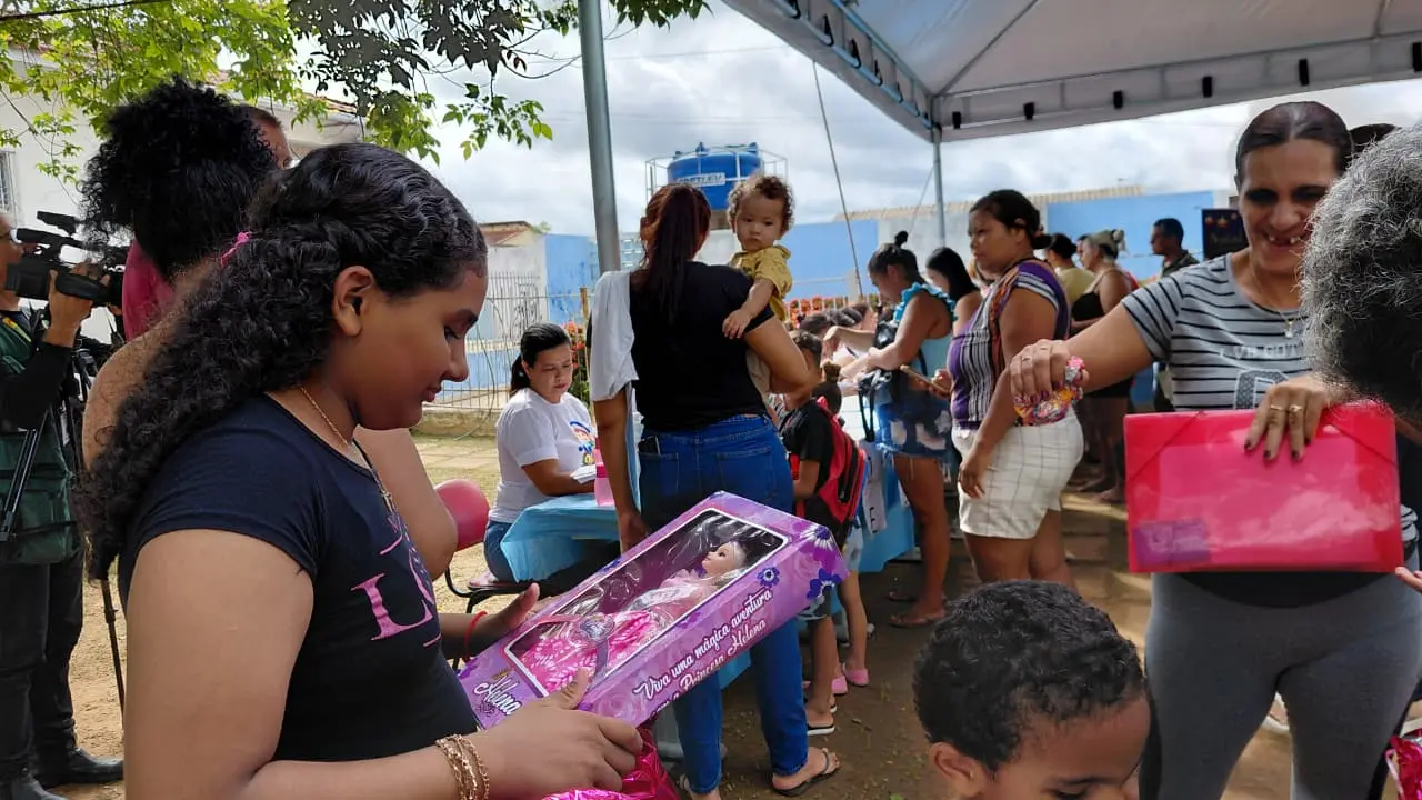 Prefeitura começa a distribuir brinquedos a crianças do Bolsa Família em Rio Branco