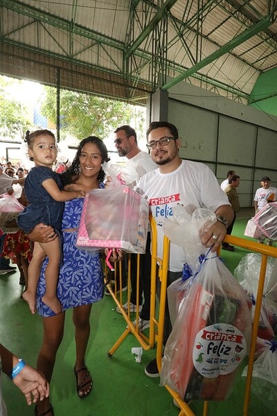 Sistema Fecomércio-Sesc-Senac Acre entrega quase 4 mil presentes a crianças em situação de vulnerabilidade