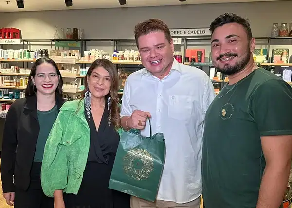 Confra de Natal do Boticário celebra parceria com comunicadores em Rio Branco