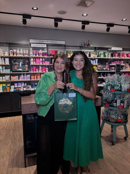 Confra de Natal do Boticário celebra parceria com comunicadores em Rio Branco