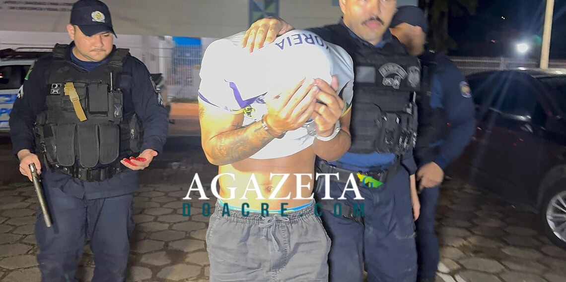 Jovem é preso com pistola, escopeta e cocaína durante ação da PM em Rio Branco