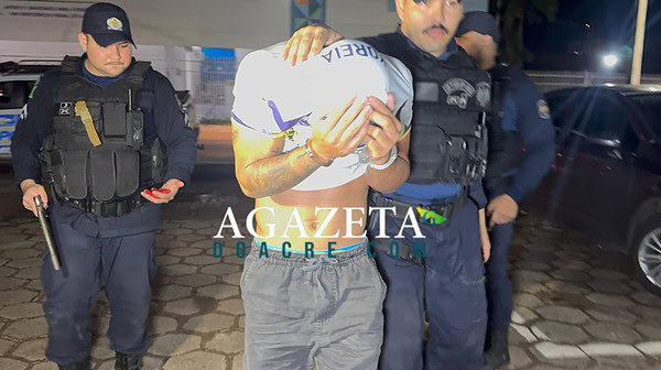 Jovem é preso com pistola, escopeta e cocaína durante ação da PM em Rio Branco