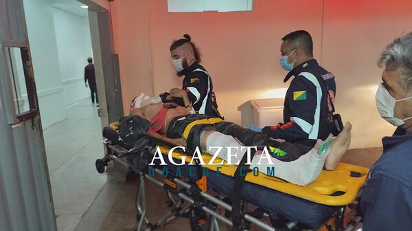 Colisão entre motos deixa motoboy e professor de jiu-jitsu feridos em Rio Branco