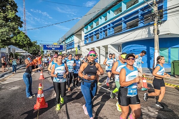 Corrida dos 143 anos de Rio Branco reúne mais de 400 participantes pelas ruas do Centro; FOTOS