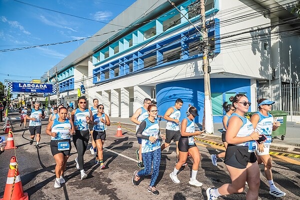 Corrida dos 143 anos de Rio Branco reúne mais de 400 participantes pelas ruas do Centro; FOTOS