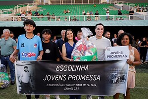 Mais de 2 mil crianças e adolescentes passam a ter acesso a novos equipamentos esportivos no Acre