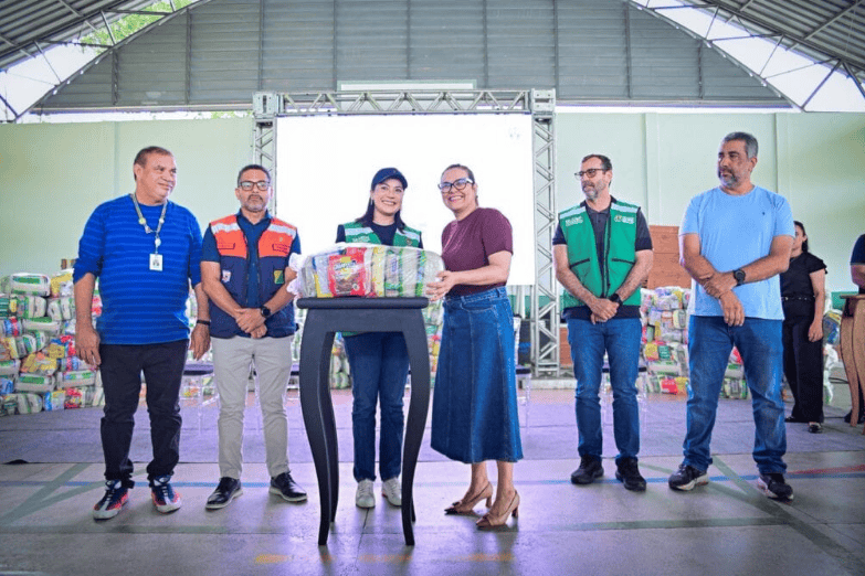 Governo entrega mil cestas básicas a instituições sociais em Rio Branco