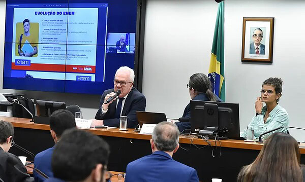 Presidente do Inep nega vazamento de questões do Enem