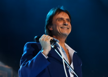 Roberto Carlos sofre acidente em Gramado durante gravação de Especial da Globo 4 Foto: Divulgação