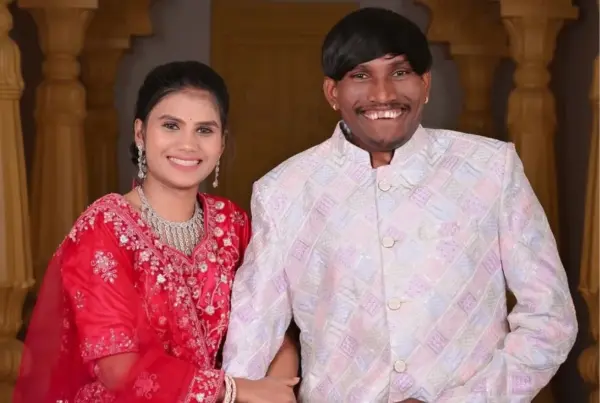 Acabou a esperança: homem considerado o mais bonito da Índia se casa