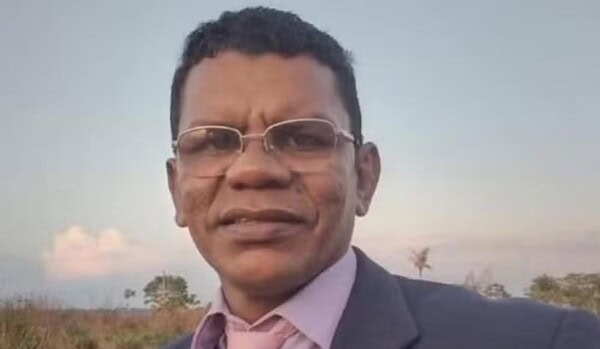 Pastor é condenado a mais de 50 anos de prisão por matar ex-companheira a golpes de facão no Acre