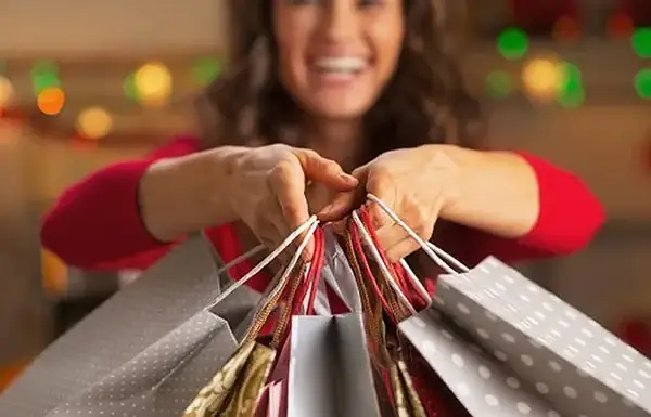 Compras de Natal sem dor no bolso: como economizar sem abrir mão da magia