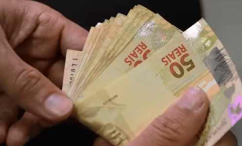 Nascidos em janeiro são os primeiros contemplados com auxílio de R$ 1.621 – Veja quando cai 1 Veja se você tem direito a receber os valores esquecidos no PIS/Pasep — Foto: Marcello Casal Jr/Agência Brasil