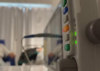 Imagem ilustrativa de  atendimento médico — Foto: Reprodução/ RBS TV