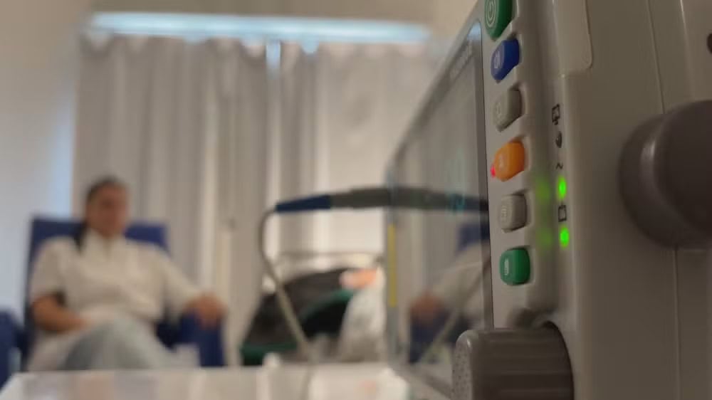 Plano de saúde é condenado no Acre por limitar atendimento de emergência de idosa a 12 horas 1 Imagem ilustrativa de atendimento médico — Foto: Reprodução/ RBS TV