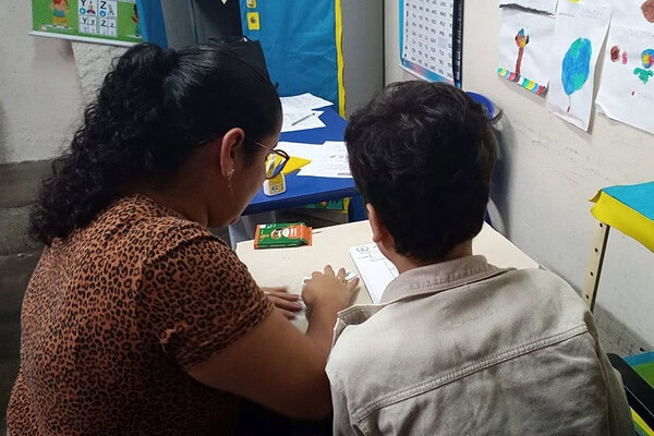 Prefeitura aprova lei para contratação temporária de professores e cuidadores