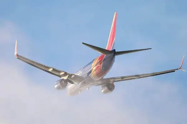 Turbulência em voos pode triplicar até 2050 — veja como a aviação está se preparando