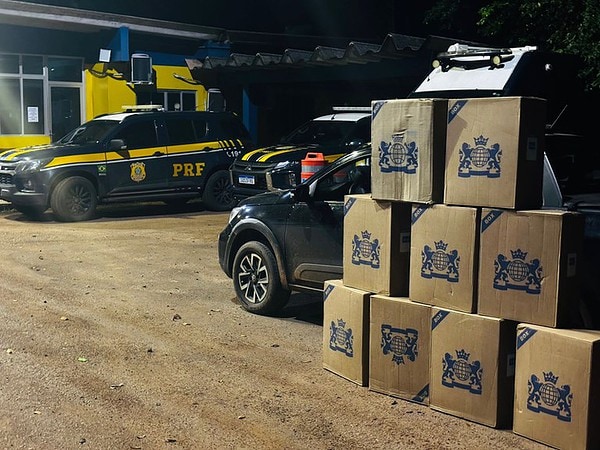 Três são presos com 4,5 mil maços de cigarros contrabandeados na BR-364