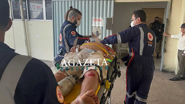 Motociclista perde o controle, cai e é internado em estado grave