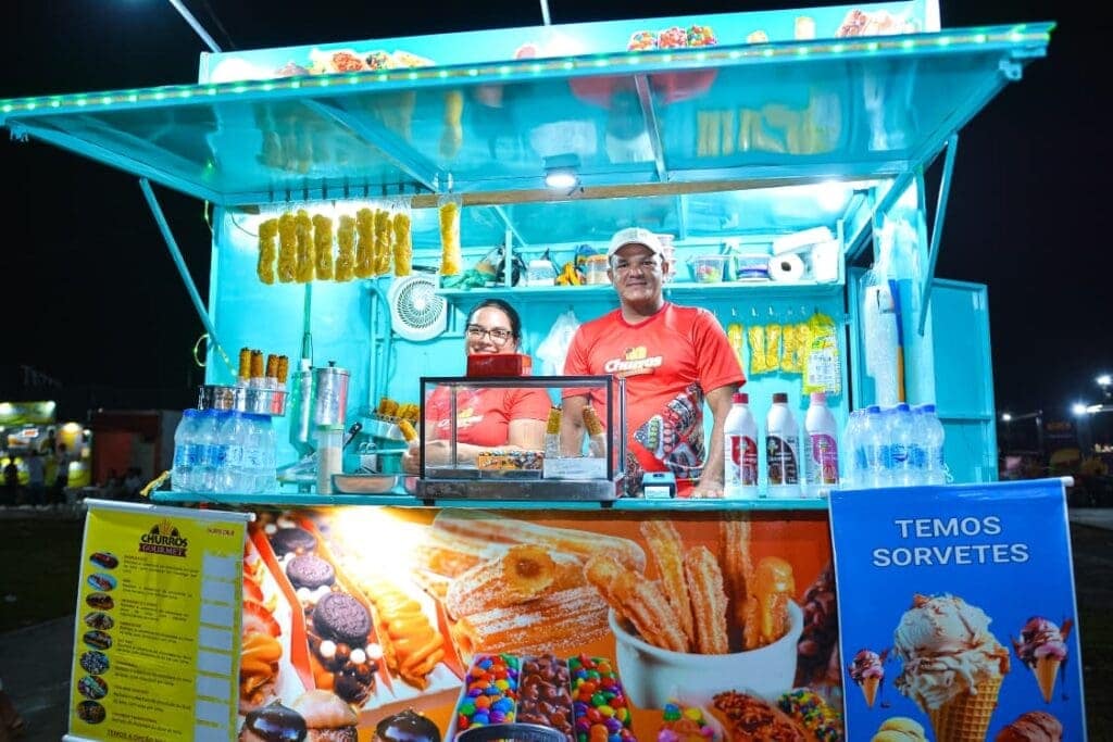 Show de Eduardo Costa embala Réveillon da Família em Cruzeiro do Sul