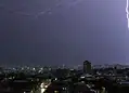 Raios durante forte chuva na Zona Sul da cidade de São Paulo. Foto: Ettore Chiereguini/Agif/Estadão Conteúdo