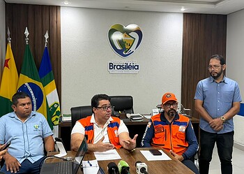 Brasileia cancela Carnaval e decreta estado de emergência após mais de 300 famílias serem atingidas pela alagação 2 A Informação foi confirmada em coletiva de imprensa no interior do estado. Foto: O Alto Acre